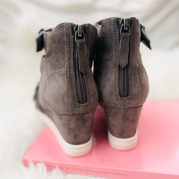 Linea Paolo Wedge Cutout Sneakers - Picture 5 of 7